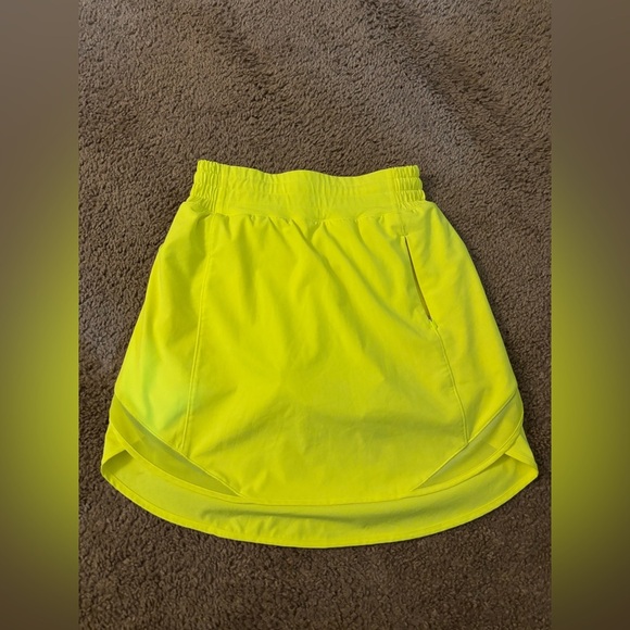 Lululemon Hotty Hot High-Rise Skirt Highlight Yellow - Picture 4 of 5